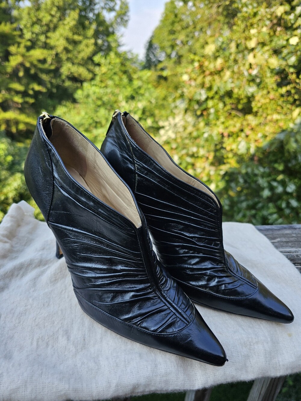 Jimmy Choo London Black Leather Ruched Pointed Toe Ankle Booties Heels 37.5